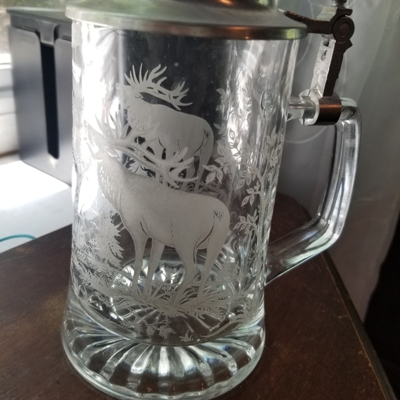 Vintage ALWE Beer Stein with Etched Elk in a forest with a pewter lid🦌🍺 - Picture 8 of 10